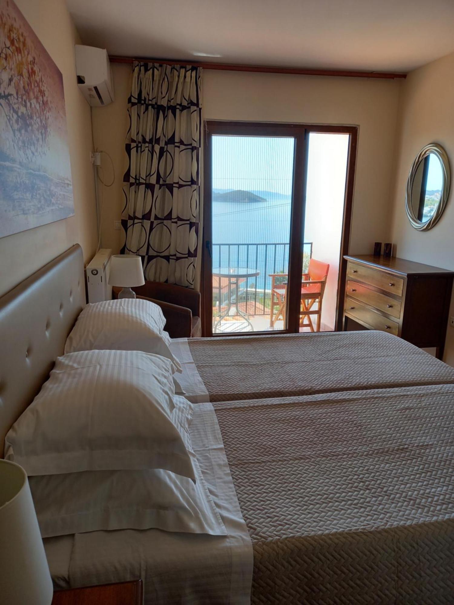Poseidon Villa M Ammos Skiathos Town Exterior photo